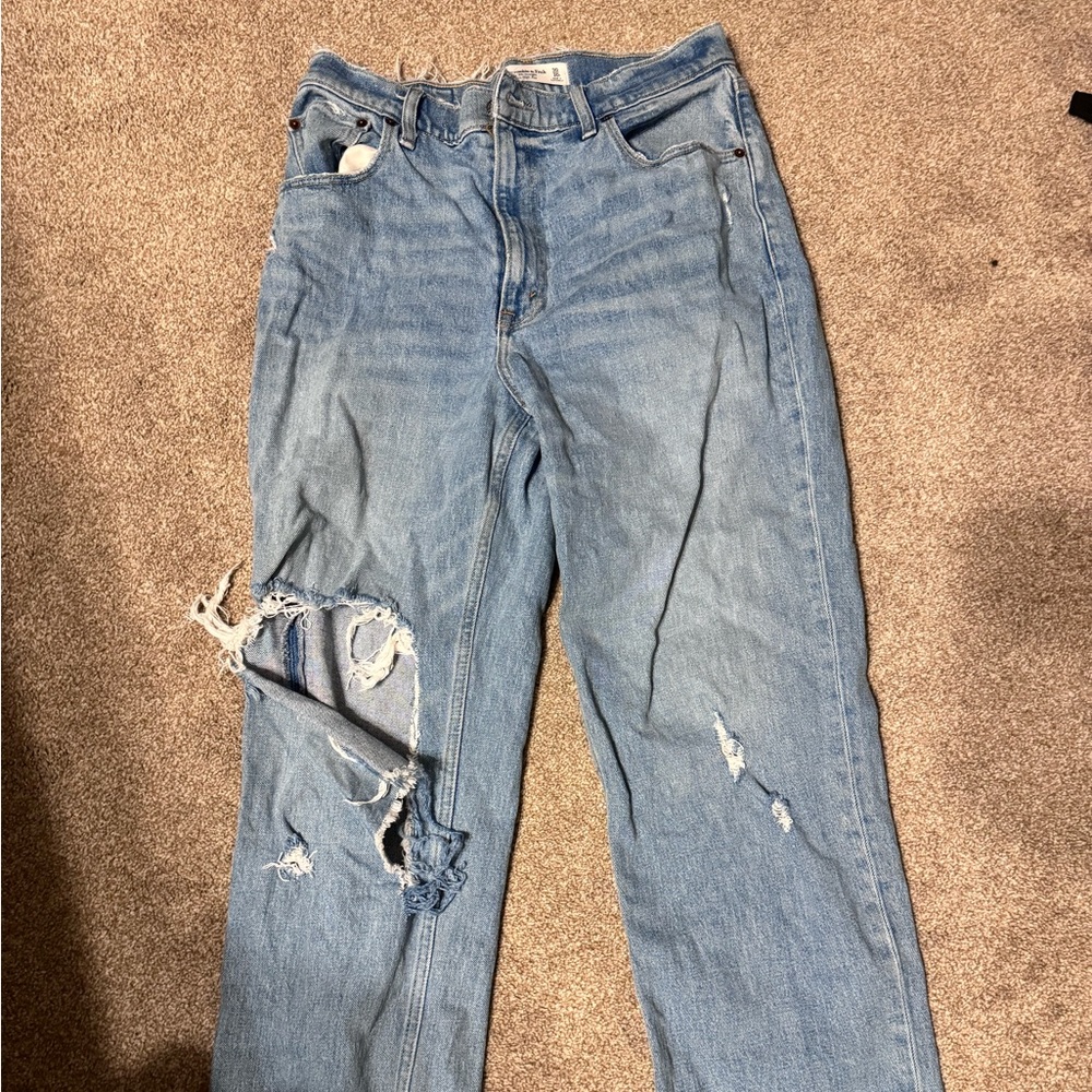 Abercrombie 90’s straight leg size 30